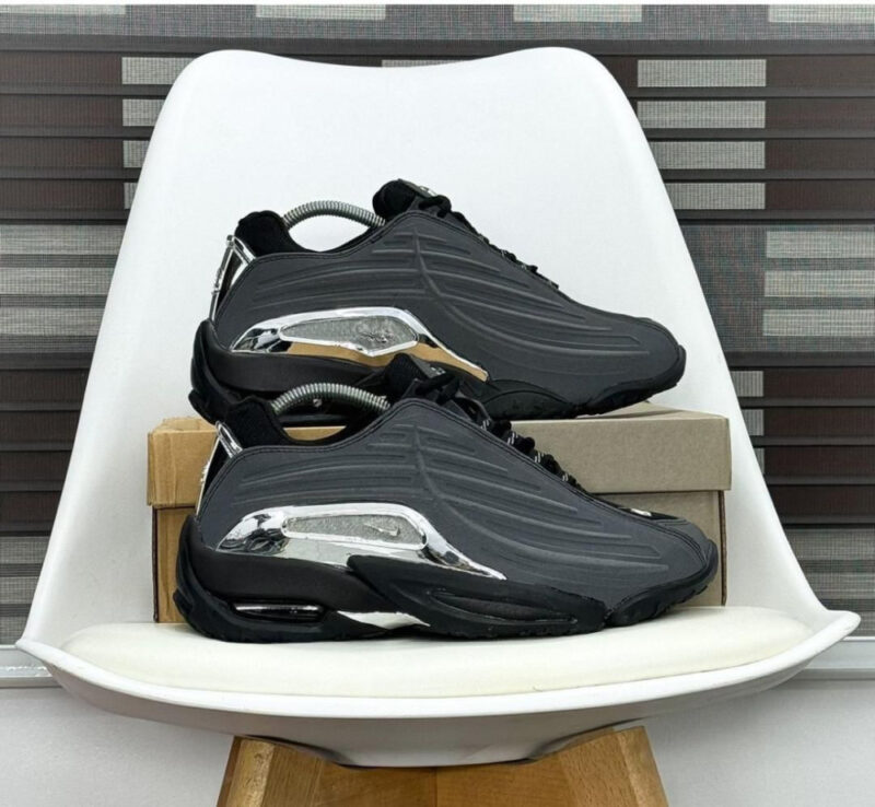 NIKE LUXURY SNEAKERS