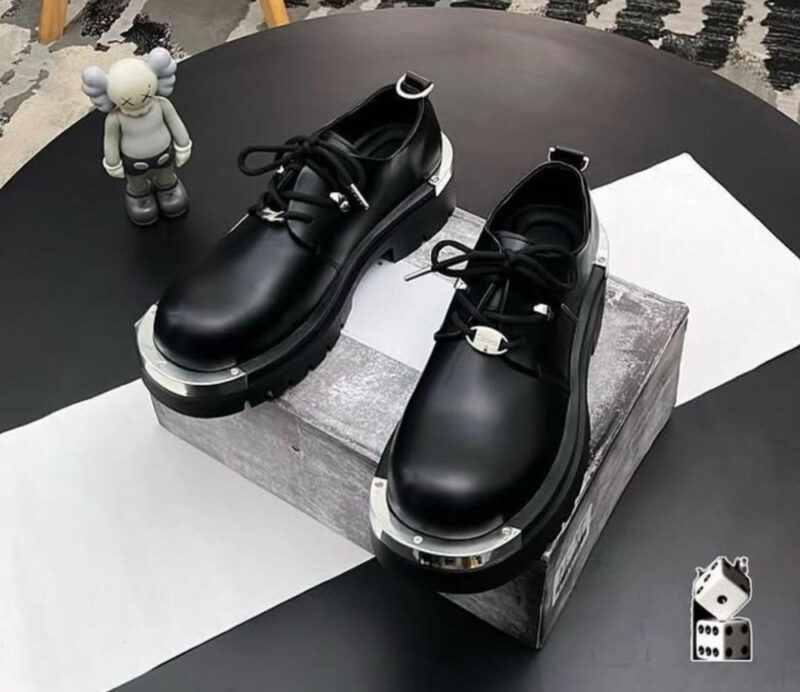 BALENCIAGA LUXURY SHOE