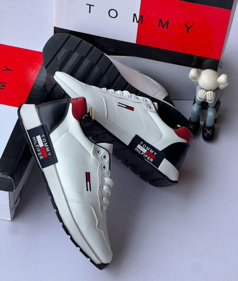 TOMMY HILFIGER CASUAL SHOE