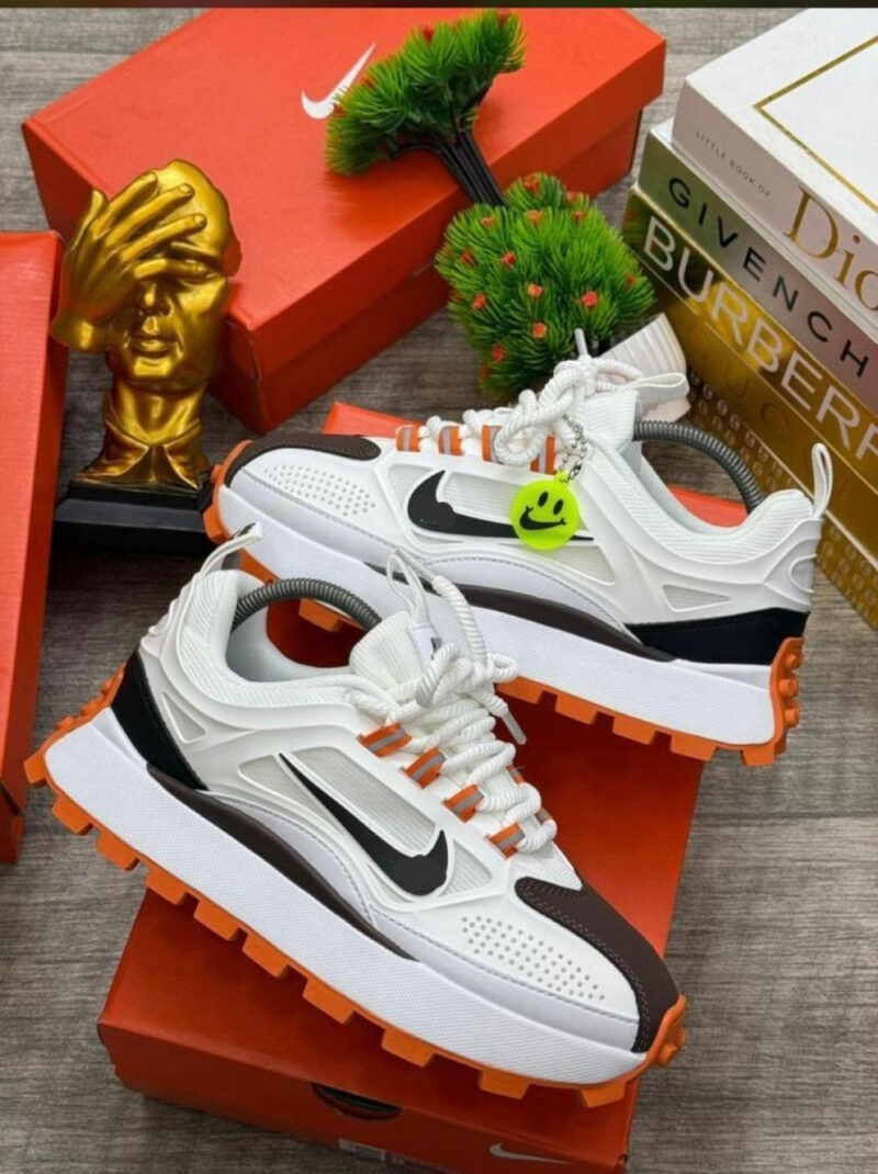 NIKE LUXURY SNEAKERS