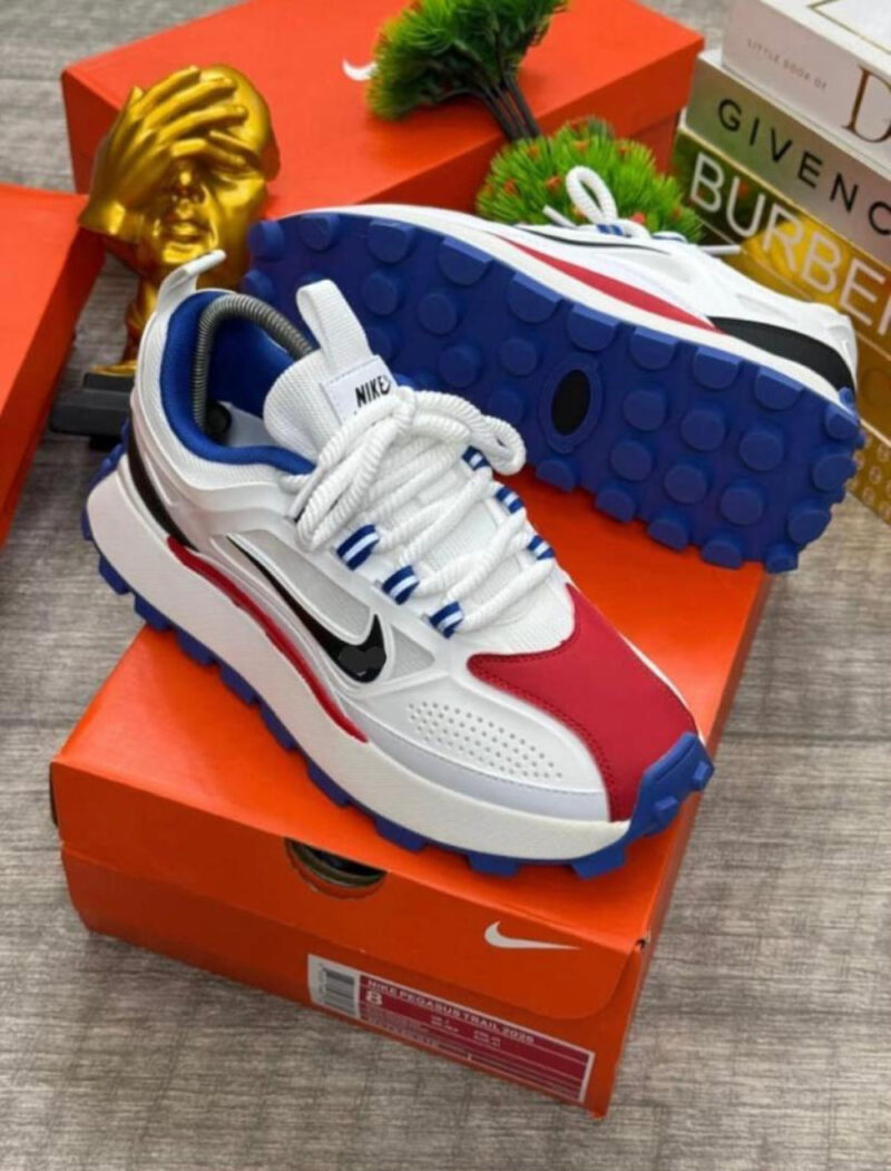 NIKE LUXURY SNEAKERS