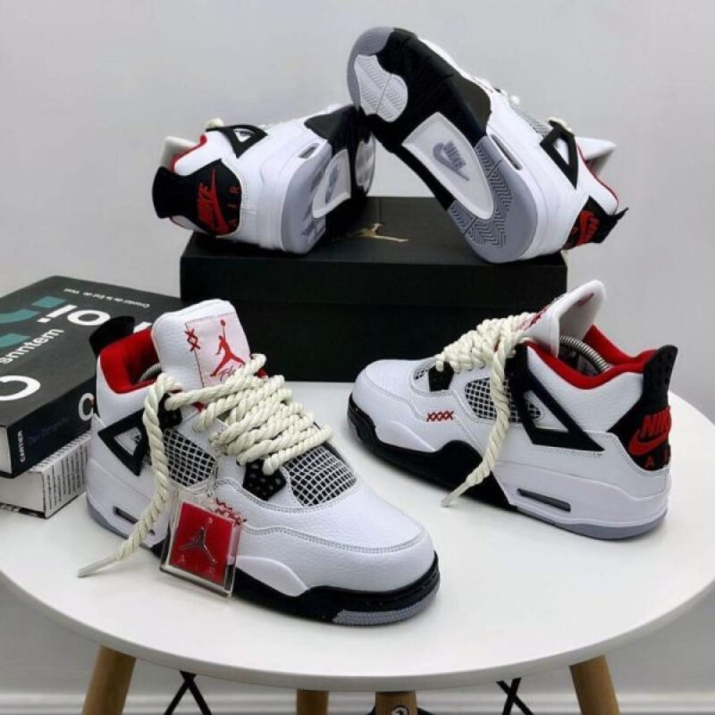 AIR JORDAN SNEAKERS