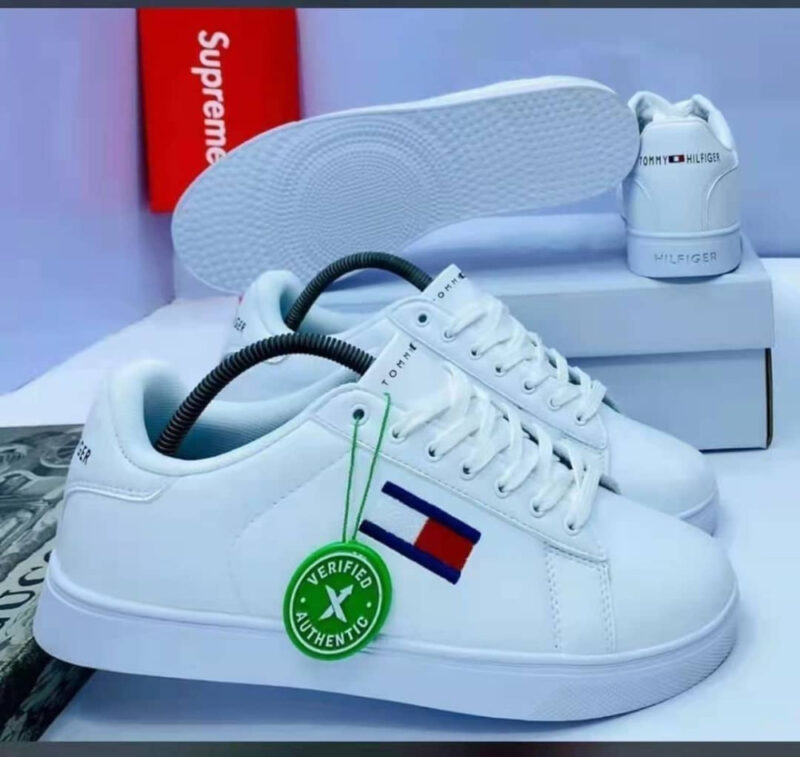 TOMMY HILFIGER CASUAL SNEAKERS