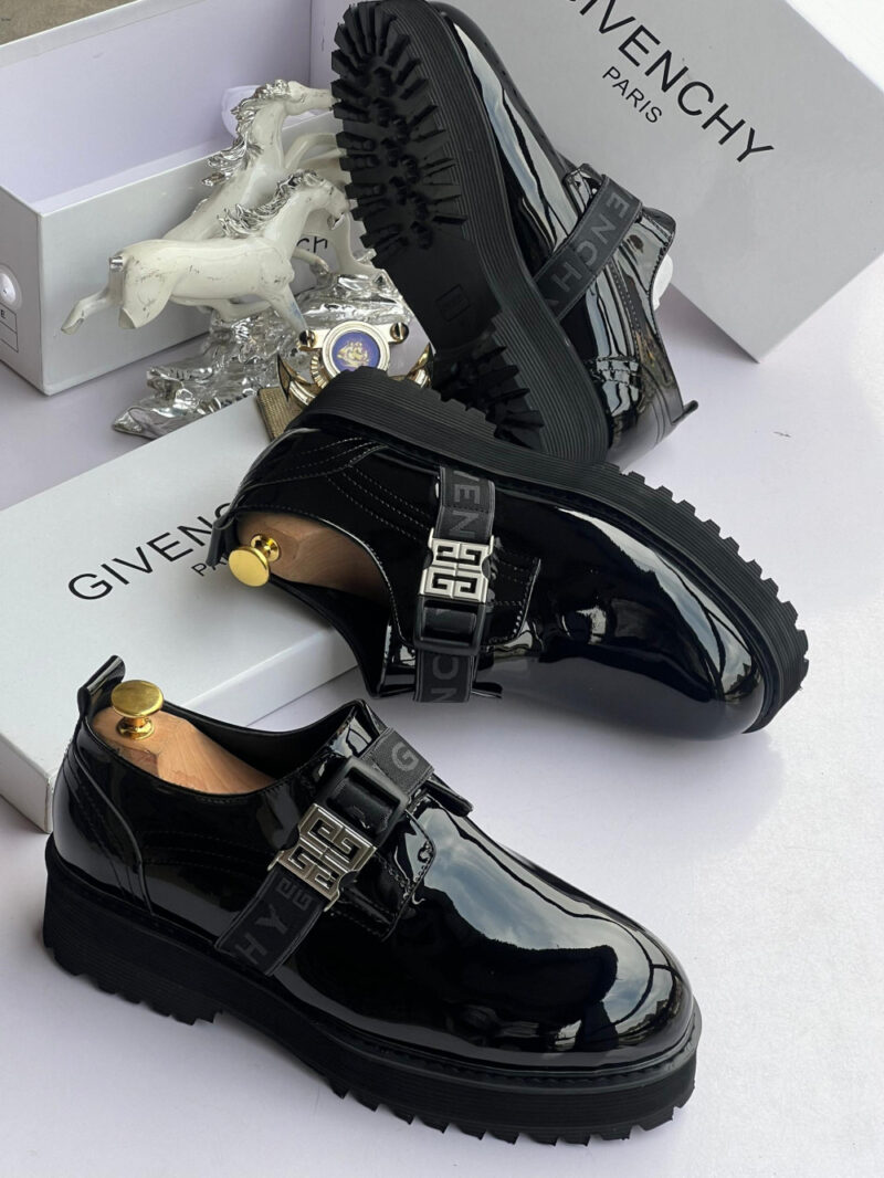 GIVENCHY CORPORATE SHOE - Image 2