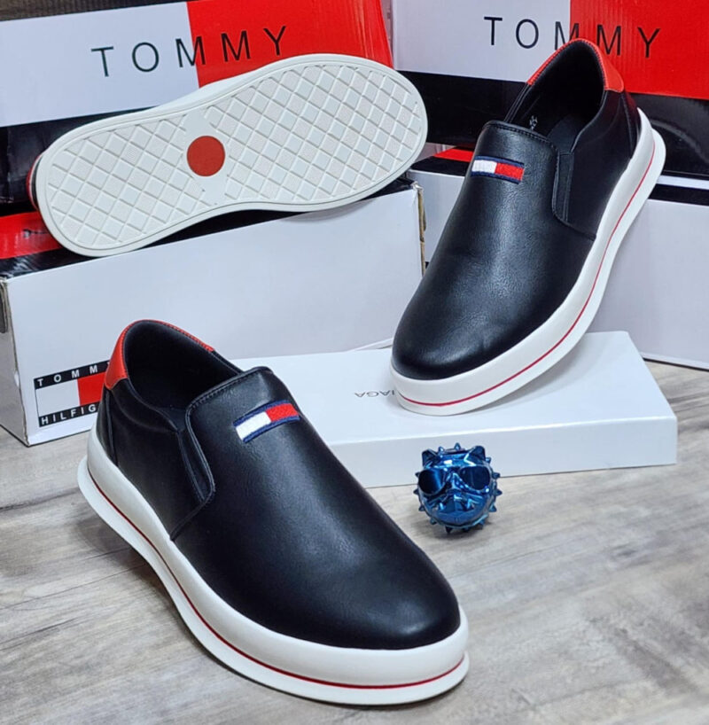 TOMMY HILFIGER SHOE