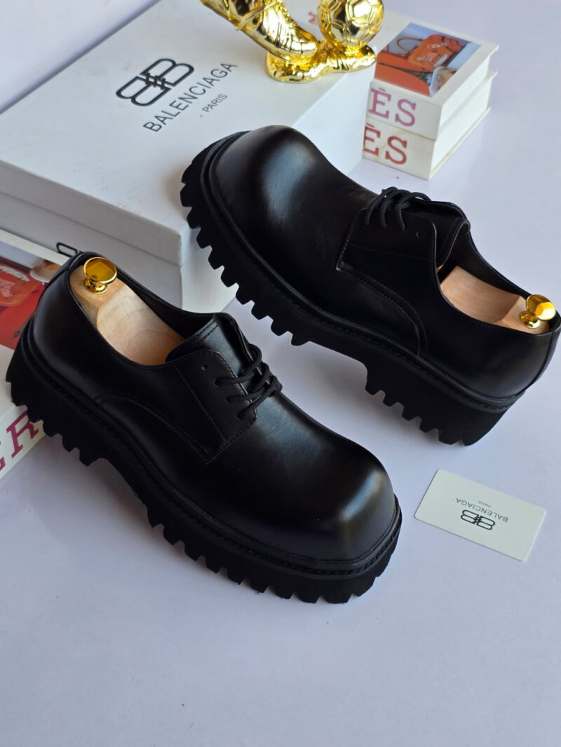 BALENCIAGA LUXURY SHOE